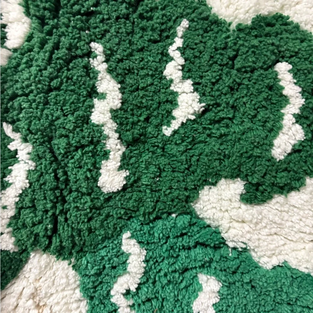 Holiday Snowy Trees bath rug - Threshold